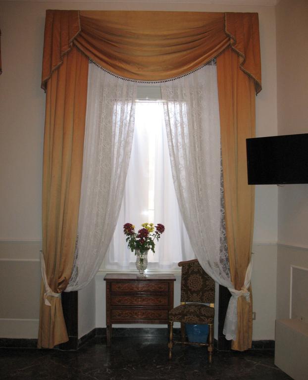 Alibrandi Palace Civitavecchia Habitación foto