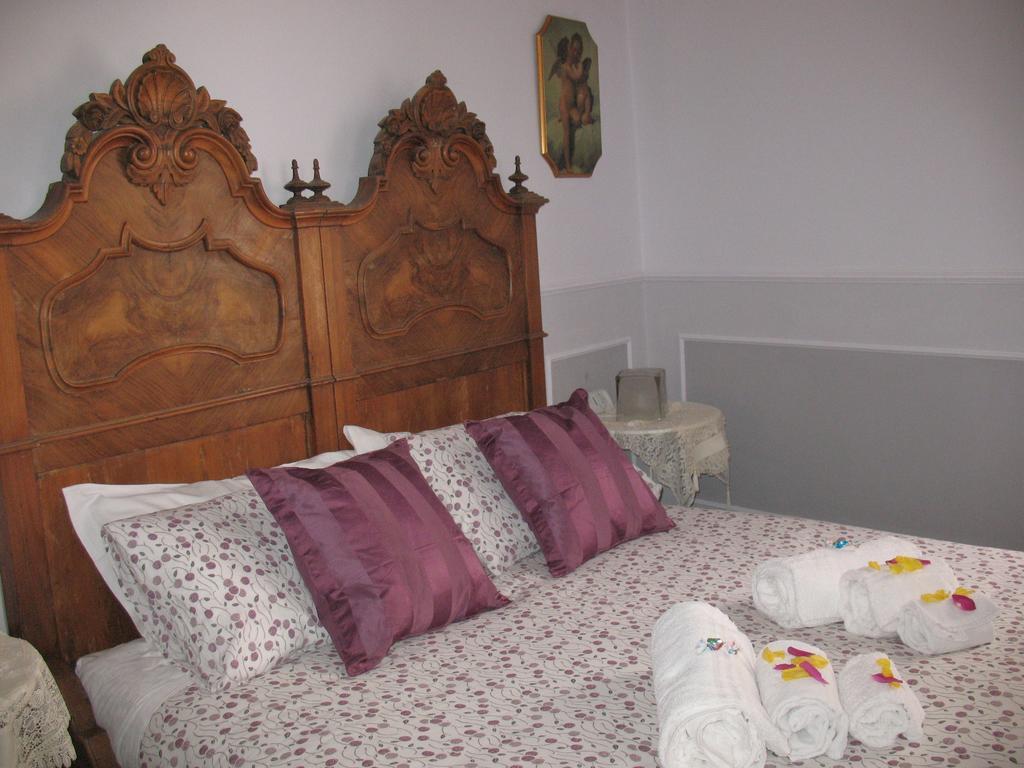 Alibrandi Palace Civitavecchia Habitación foto